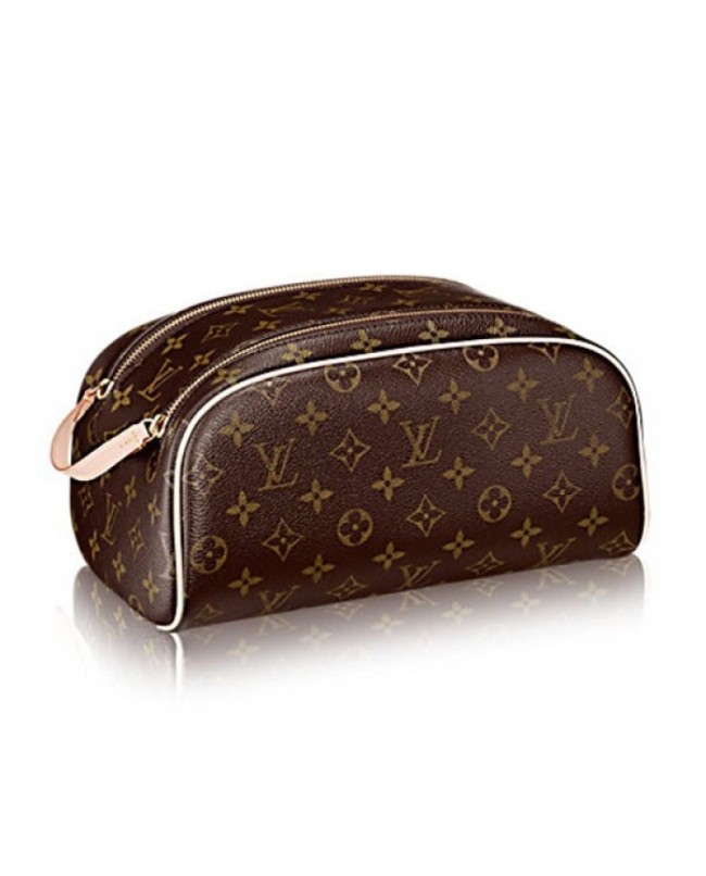 M47542 Toiletry Pouch 26