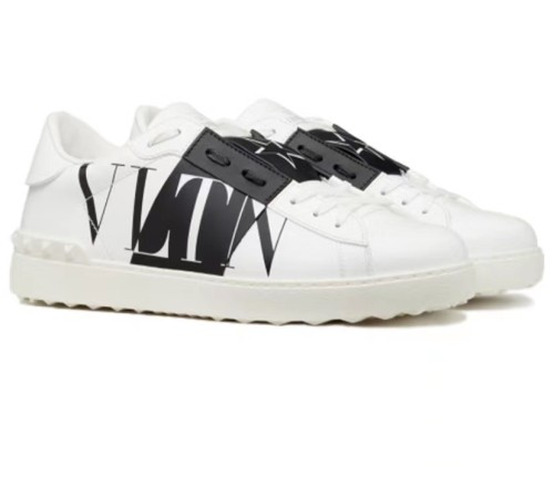 Valentino Vitn Star Open Three pairs