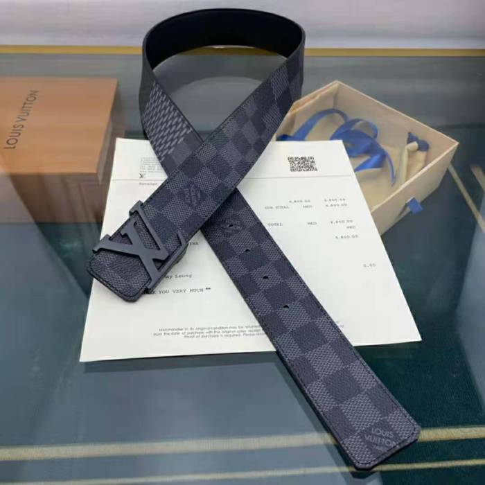 Louis Vuitton New sand surface copper buckle