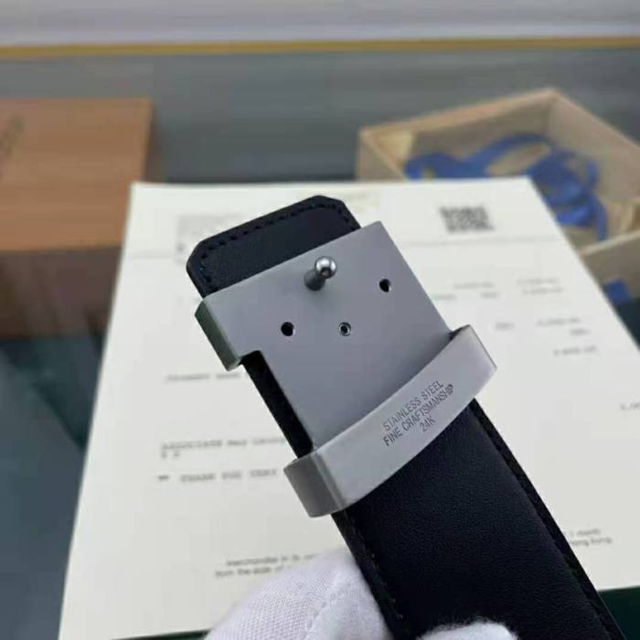 Louis Vuitton New sand surface copper buckle1-11