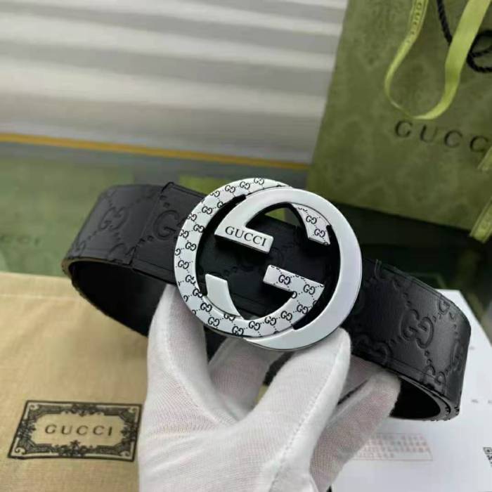 Gucci New type of embossed copper buckle pattern