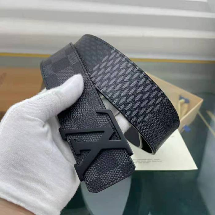 Louis Vuitton New sand surface copper buckle