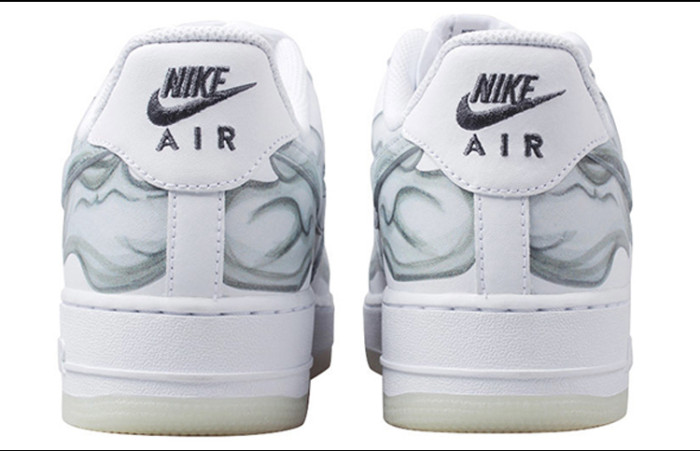 Nike Air Force1 Men and women same style sneakers