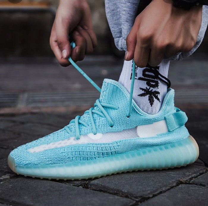 Yeezy 350  “Ice blue