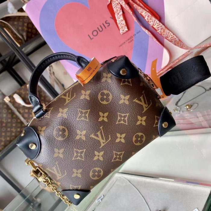 Louis Vuitton shoulder bag