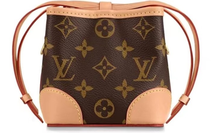 Louis Vuitton crossbody bag
