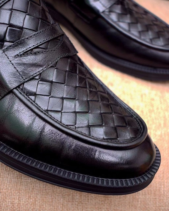 Bottega Veneta men's leather shoes