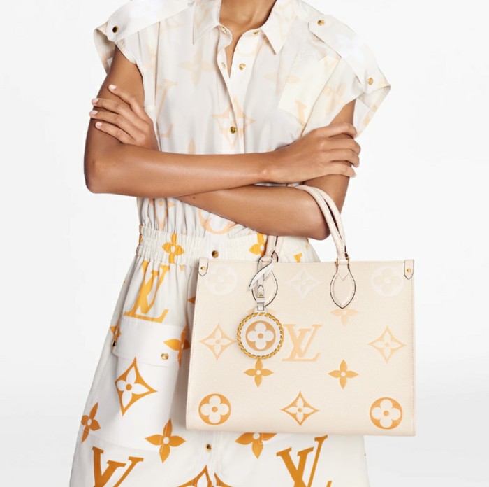 New Summer 2021] LOUIS VUITTON Summer Series OnTheGo Tote Bag Calfskin Handbag Shoulder Bag Gradient Presbyopia Embossed Commuter Women