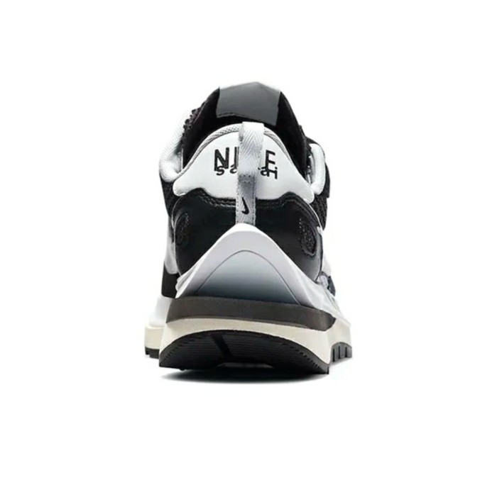 Copy Nike VaporWaffie Black and white unisex