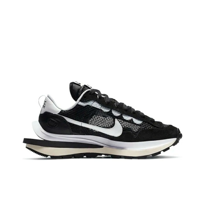 Copy Nike VaporWaffie Black and white unisex