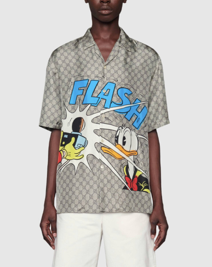 GUCCIxDisney joint SS21 Donald Duck print Men's camel silk short-sleeved shirt