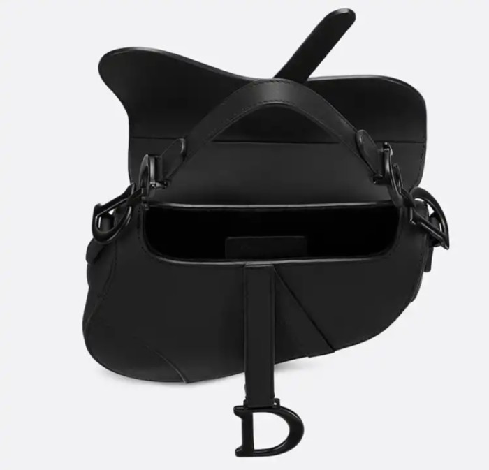 Dior ladies black matte calfskin pocket handbag shoulder bag