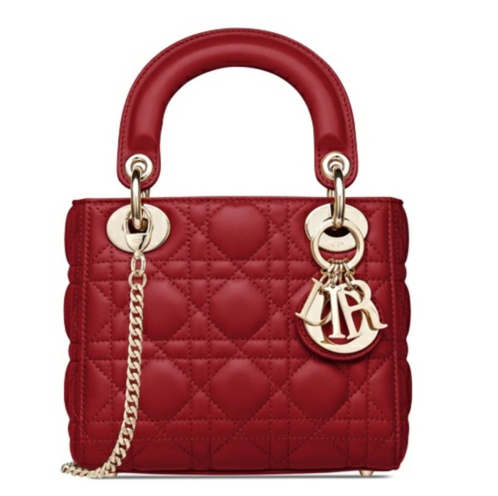 DIOR Diana bag cherry red 17*15*7cm