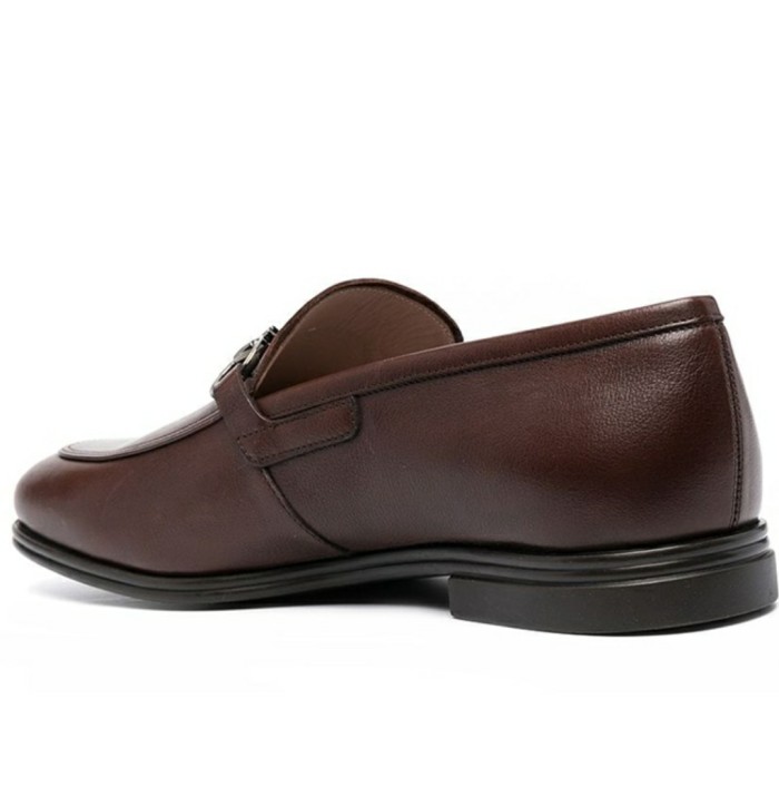 Ferragamo Gancini leather loafers brown