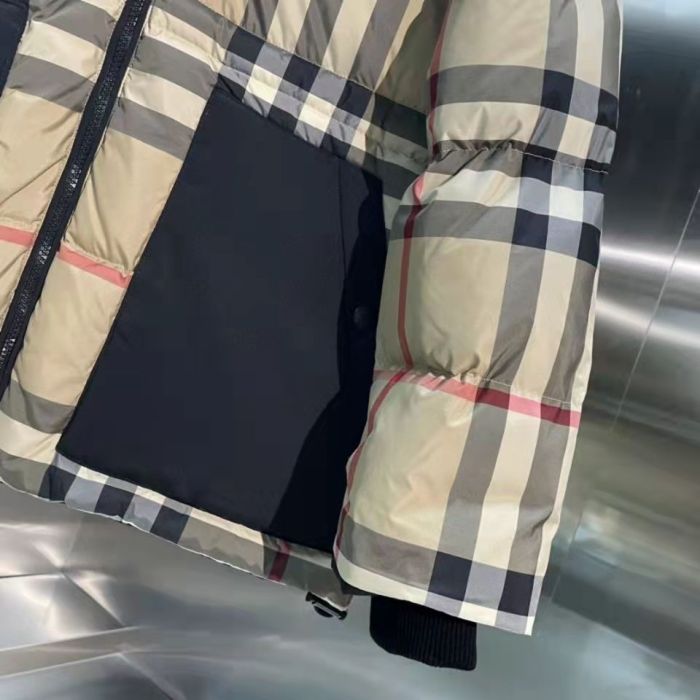 Burbe*ry 21 Autumn/Winter Vintage Check Recycled Polyester Down Jacket