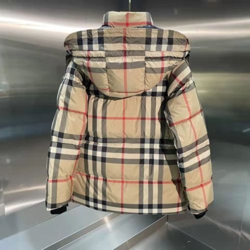 Burbe*ry 21 Autumn/Winter Vintage Check Recycled Polyester Down Jacket
