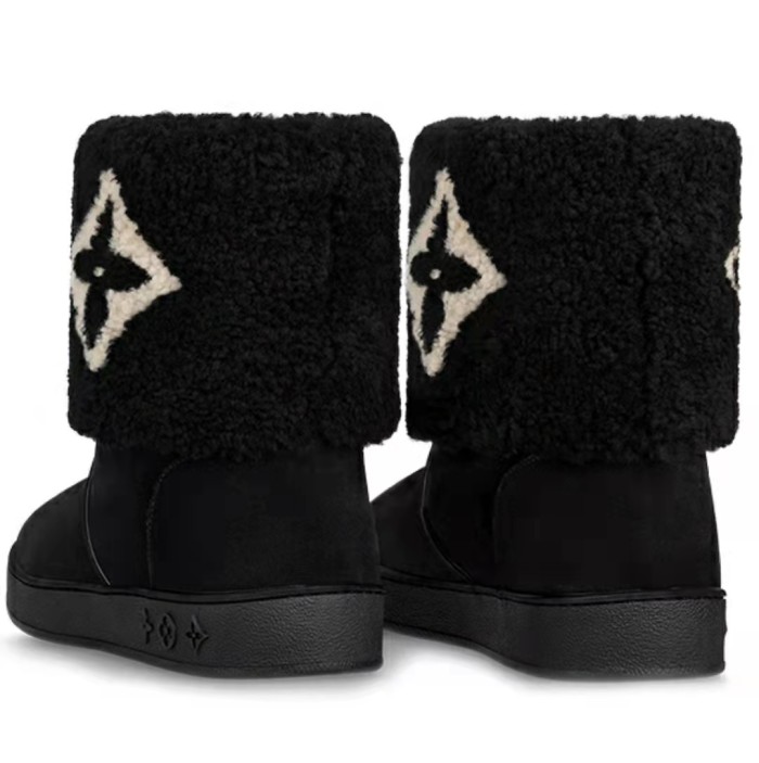 Louis Vuitton snow boots