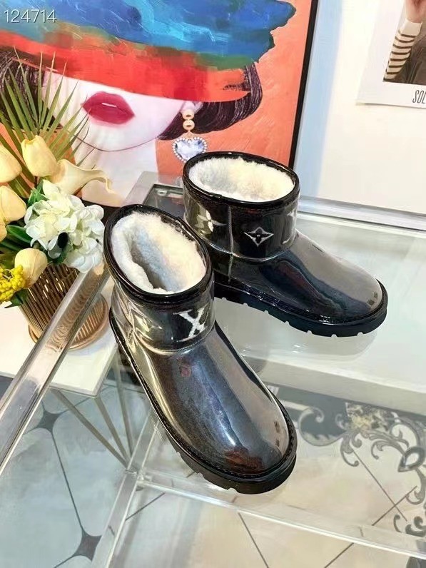 Louis Vuitton leather short boots