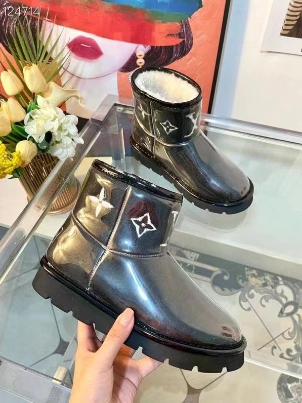 Louis Vuitton leather short boots