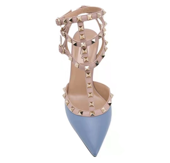 Valentino Rockstud Pumps Women's