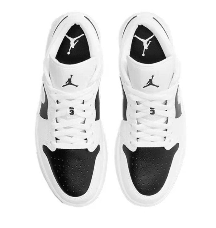 Air Jordan1Low  Panda  Black and White Panda Women's