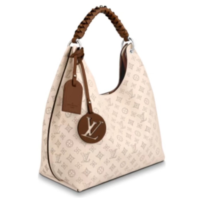 LOUIS VUITTON Carmel Stray Bag Calfskin Shoulder Bag Cream Beige