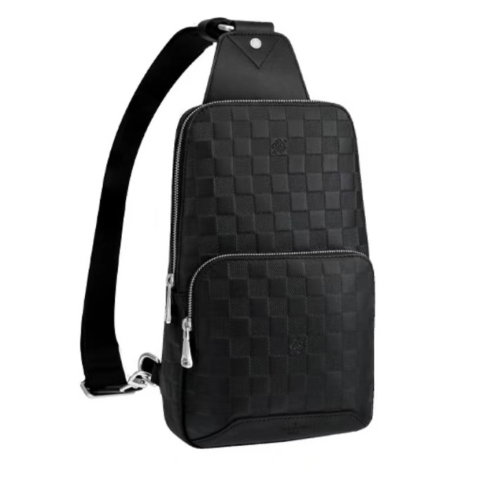 LOUIS VUITTON AVENUE Shoulder Bag Agate Black