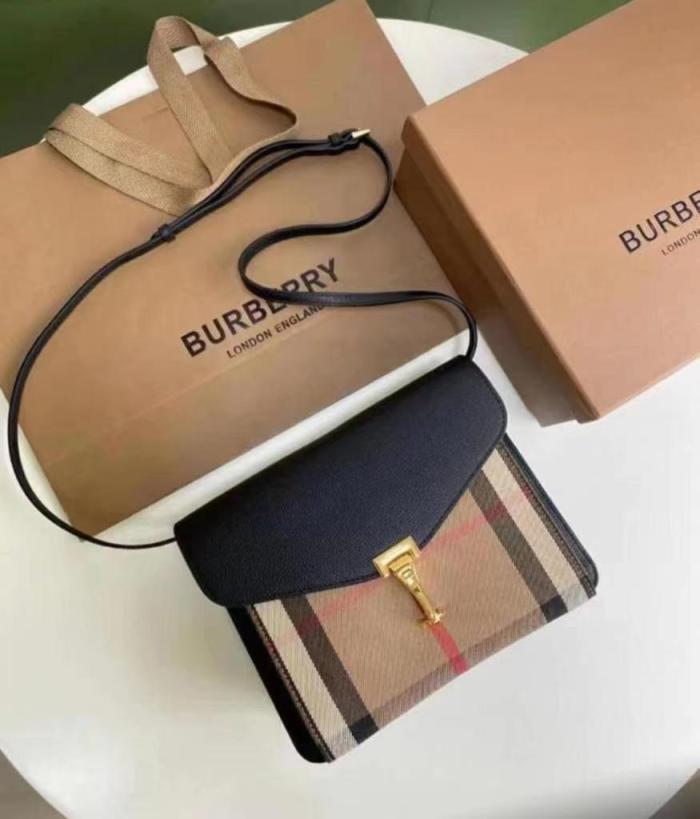 Burberry lock bag in quilted lambskin