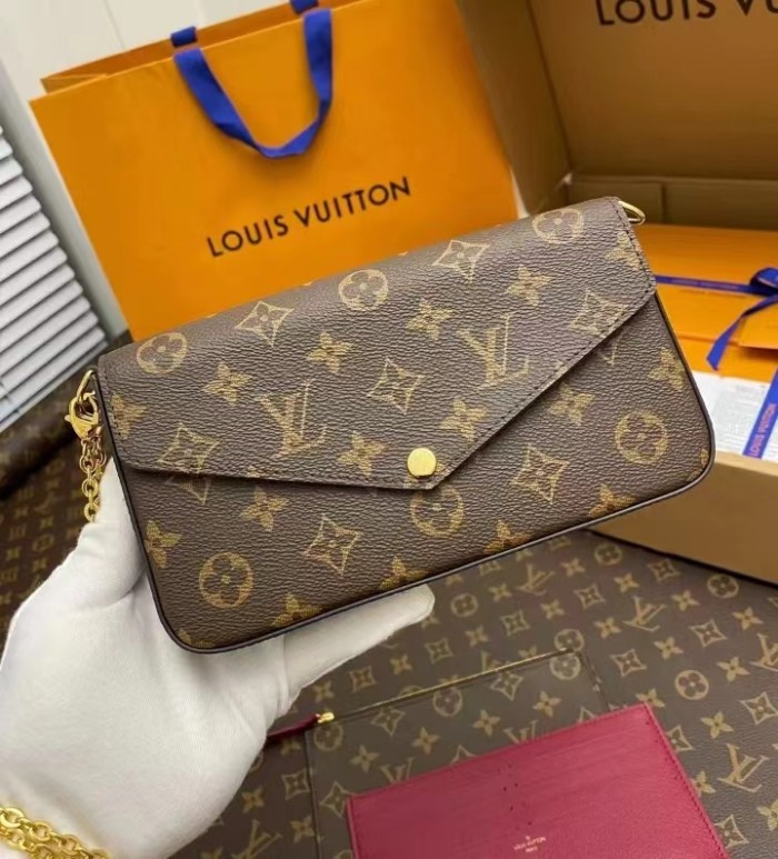 LV classic old flower bag  three-in-one chain bag