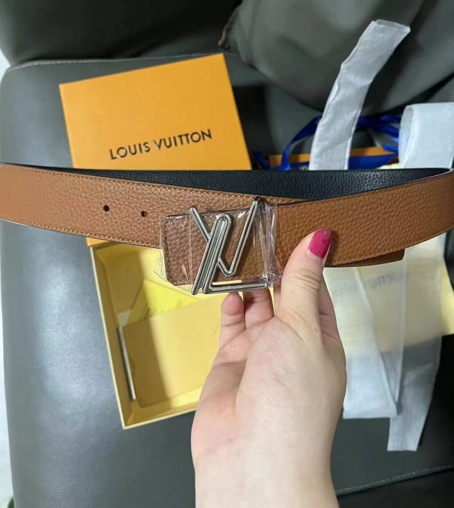 Louis Vuitton Double side belt, black and brown