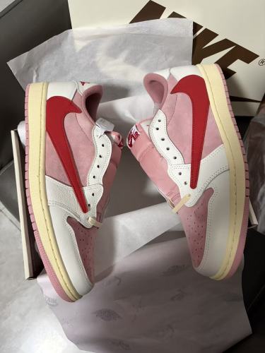 Travis Scott x Jordan Air Jordan 1 Low OG