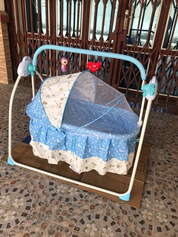 9086Jអង្រឹងយោលអូតូ ប្រើភ្លើងឬថ្មលពិលបាន   0ខែដល់3ឆ្នាំប្រើបាន  ទ្របាន25គីឡូ