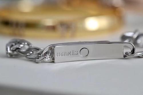 HB49  gold-plated bracelets, simple and direct buckle