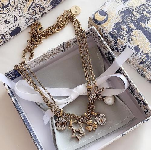 DIN22 Classic ladies love star clover necklace