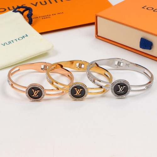 LVB108  Fashion new titanium steel round diamond letter bracelet