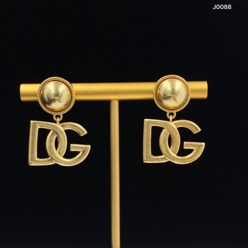 DGE2 Woman fashion alloy earrings