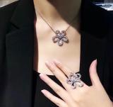 VAN26 Classic flower high carbon diamond full diamond necklace with smooth and graceful lines