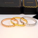 BVB4  Exquisite stainless steel gold-plated jewelry BV bracelet
