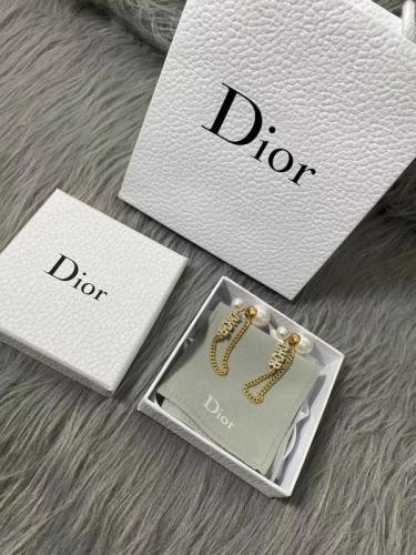 DE68 Classic women earrings