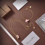 DIN23  Classic Lady Brass Love Necklace