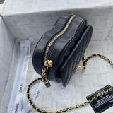 XCP9 Leather bag 20×17cm