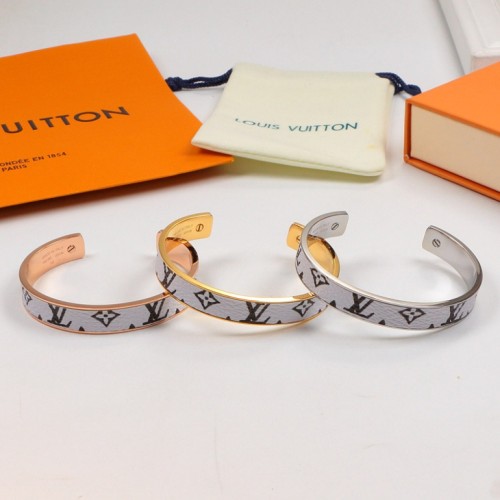 LVB112 White Fashion New Titanium Steel Bracelet Couple Star Flower Leather Semicircle Bracelet