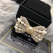 CHX30 Classic fashion women brooch gold-plated jewelry CHX30 Classic fashion women brooch gold-plated jewelry