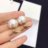 DE82 Classic Pearl Letter Stud Earrings