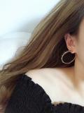 DE131 Classic vintage gold letter pattern stud earrings