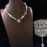 CHN79  Flower inlaid pearl necklace, sweet and fresh style