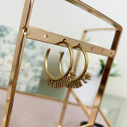 DE135 Woman fashion alloy earrings