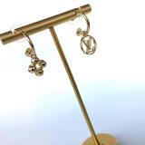 LVE35   Classic Women's Stud Earrings