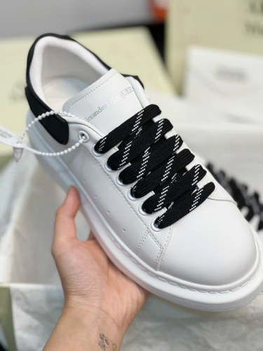 MKS19 shoes man and women size with all packaging
