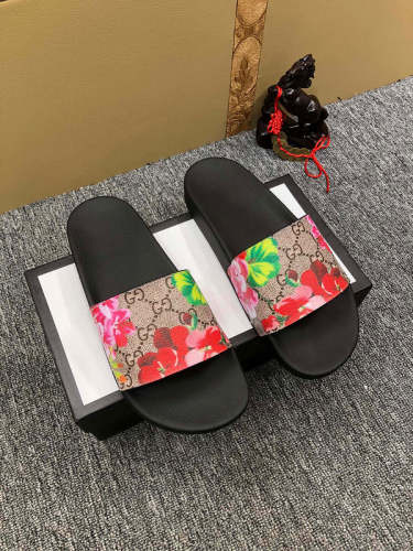 YGS14 shoes man and women slippers with all packaging